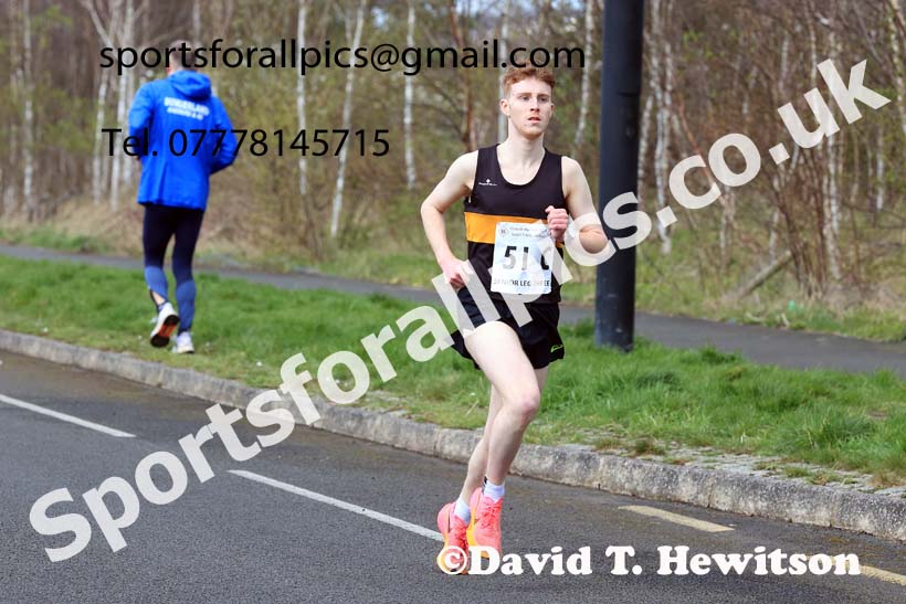 Senior mens 2024 Elswick Harriers Good Friday Relays, Newburn, Newcastle Upon Tyne  Photo: David T. Hewitson/Sports for All Pics